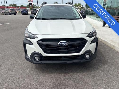 Crystal White Pearl 2025 Subaru Outback Onyx Edition