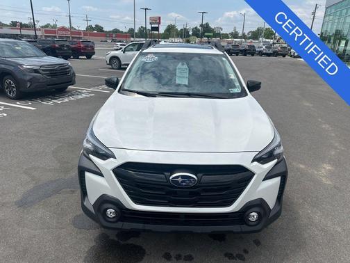 Crystal White Pearl 2025 Subaru Outback Onyx Edition