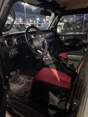 2020 Jeep Wrangler Unlimited Willys 4X4