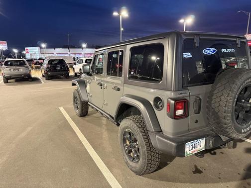 2020 Jeep Wrangler Unlimited Willys 4X4