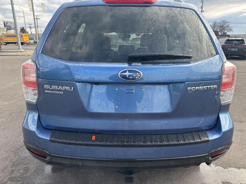 Quartz Blue Pearl 2018 Subaru Forester 2.5i