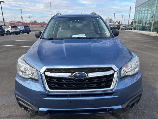 Quartz Blue Pearl 2018 Subaru Forester 2.5i