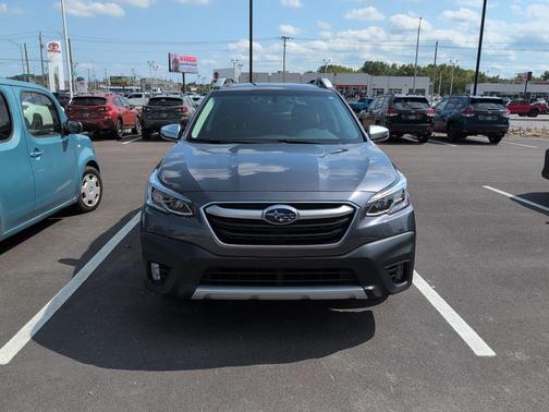 2022 Subaru Outback Touring