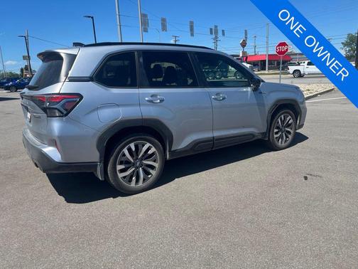 Ice Silver Metallic 2025 Subaru Forester Hybrid Touring