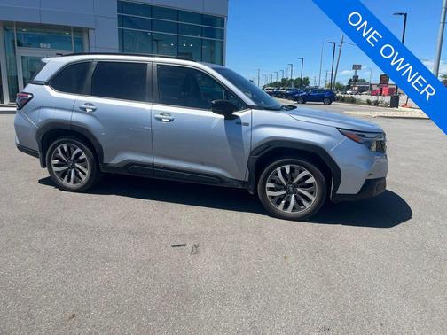 Ice Silver Metallic 2025 Subaru Forester Hybrid Touring