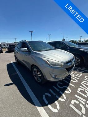 Graphite Gray Metallic 2015 Hyundai TUCSON Limited
