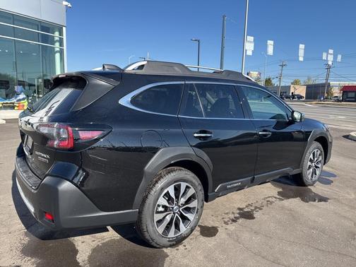 2025 Subaru Outback Touring
