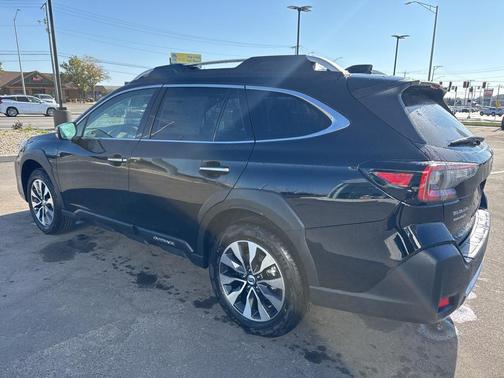 2025 Subaru Outback Touring