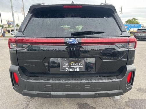 Crystal Black Silica 2026 Subaru Outback Limited XT