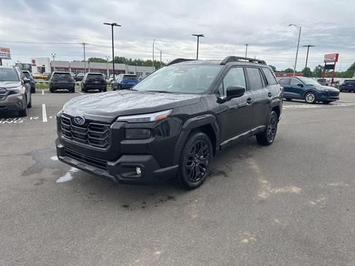 Crystal Black Silica 2026 Subaru Outback Limited XT