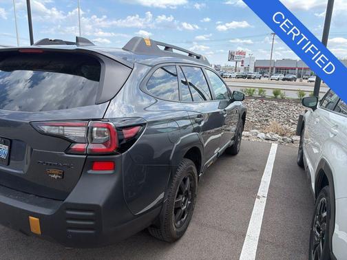 Magnetite Gray Metallic 2025 Subaru Outback Wilderness