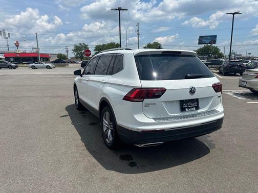 Pure White 2021 Volkswagen Tiguan 2.0T SEL