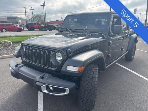 Black Clearcoat 2025 Jeep Gladiator Sport S