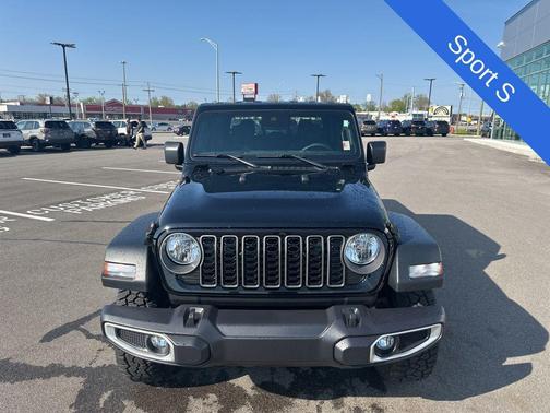 Black Clearcoat 2025 Jeep Gladiator Sport S