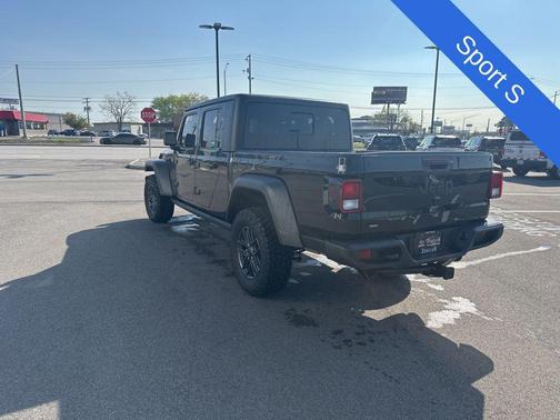 Black Clearcoat 2025 Jeep Gladiator Sport S