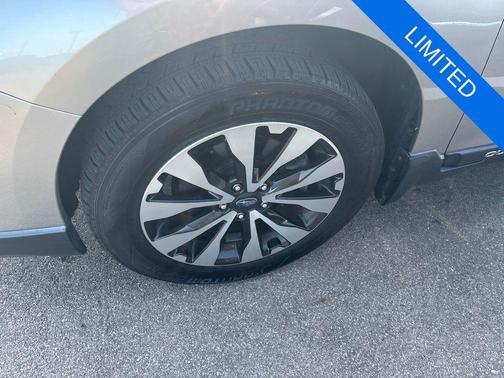 Tungsten Metallic 2015 Subaru Outback 2.5i Limited
