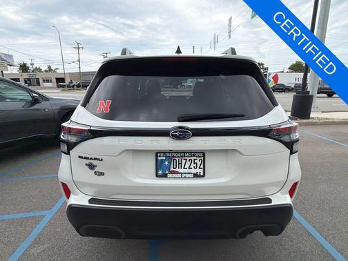 Crystal White Pearl 2025 Subaru Forester Limited
