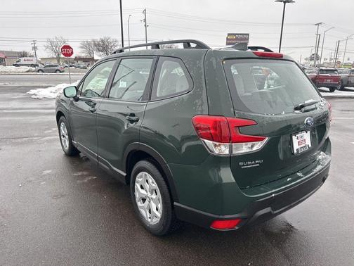 2023 Subaru Forester Base