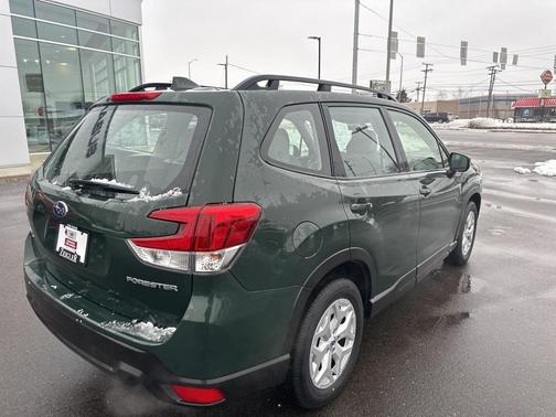 2023 Subaru Forester Base