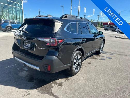 Crystal Black Silica 2022 Subaru Outback Limited