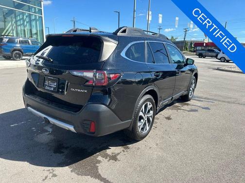Crystal Black Silica 2022 Subaru Outback Limited