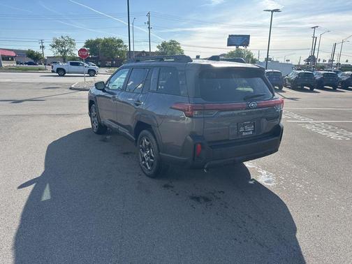 Magnetite Gray Metallic 2026 Subaru Outback Premium