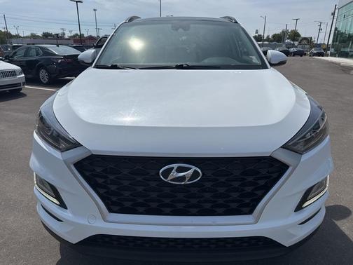 2021 Hyundai TUCSON Preferred AWD with Sun and Leather Package