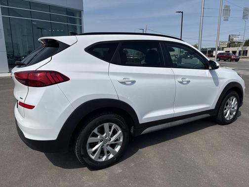 2021 Hyundai TUCSON Preferred AWD with Sun and Leather Package