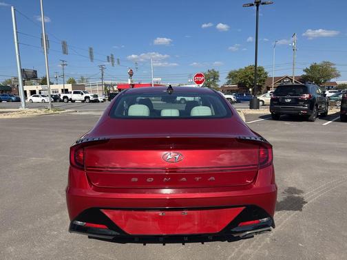 2023 Hyundai SONATA SEL