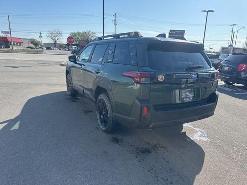 Deep Emerald Green Pearl 2026 Subaru Outback Wilderness