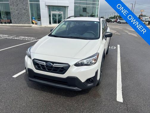 Crystal White Pearl 2022 Subaru Crosstrek Base