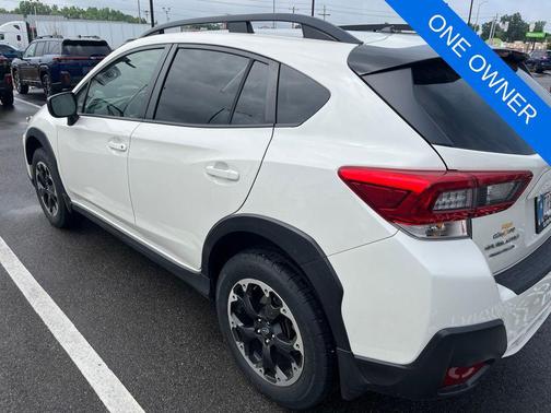 Crystal White Pearl 2022 Subaru Crosstrek Base