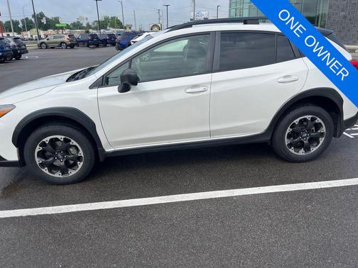 Crystal White Pearl 2022 Subaru Crosstrek Base