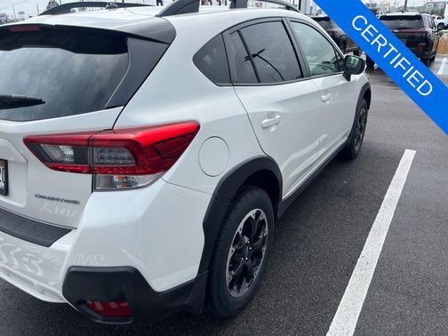 Crystal White Pearl 2022 Subaru Crosstrek Base