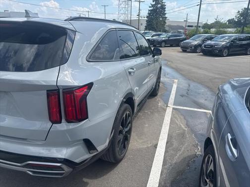 2023 Kia Sorento SX