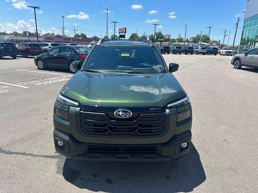 Deep Emerald Green Pearl 2026 Subaru Outback Premium