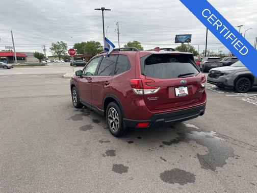 Crimson Red Pearl 2023 Subaru Forester Premium