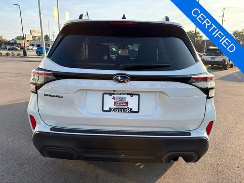Crystal White Pearl 2025 Subaru Forester Limited