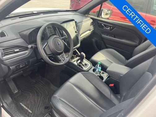 Crystal White Pearl 2025 Subaru Forester Limited