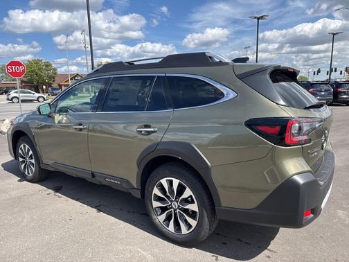 2025 Subaru Outback Touring XT