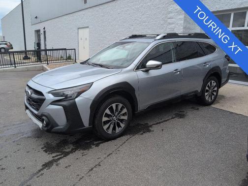 Ice Silver Metallic 2023 Subaru Outback Touring XT