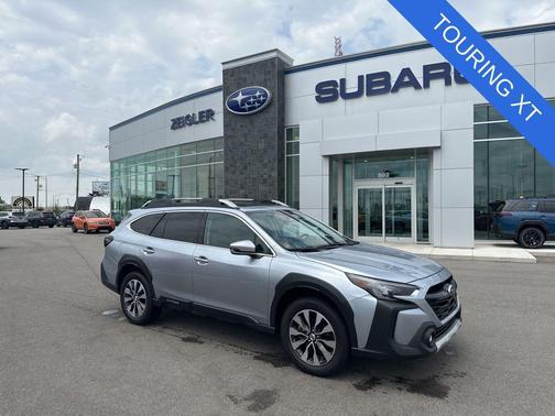 Ice Silver Metallic 2023 Subaru Outback Touring XT