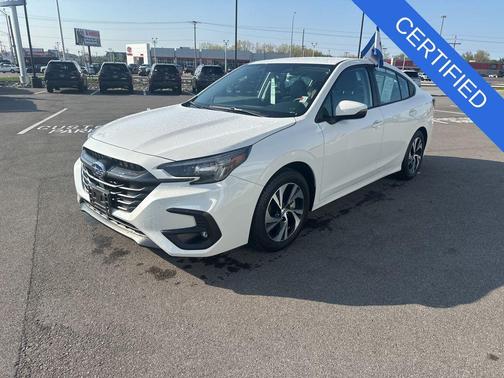 Crystal White Pearl 2025 Subaru Legacy Premium