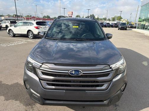 Magnetite Gray Metallic 2026 Subaru Forester Premium