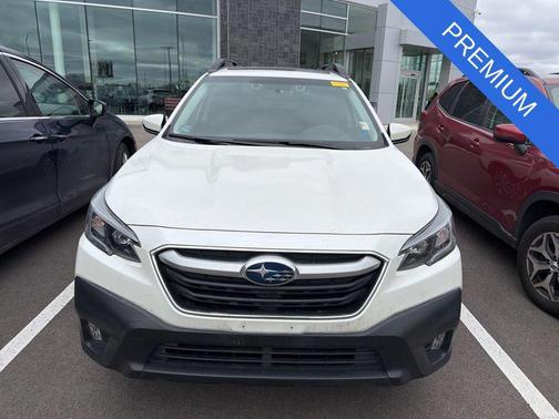 Crystal White Pearl 2022 Subaru Outback Premium