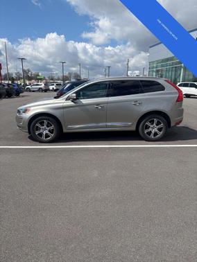 Bronze 2014 Volvo XC60 T6 Platinum