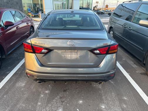 2025 Nissan Altima SR FWD