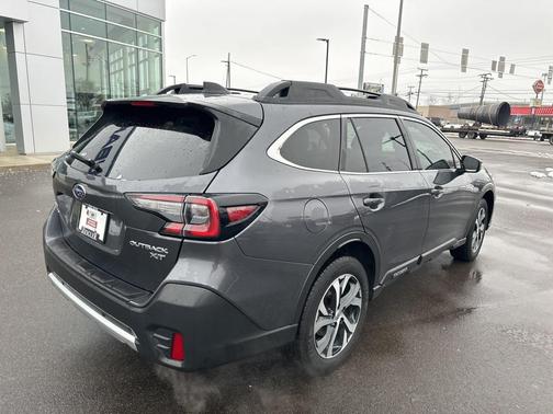 2022 Subaru Outback Limited XT