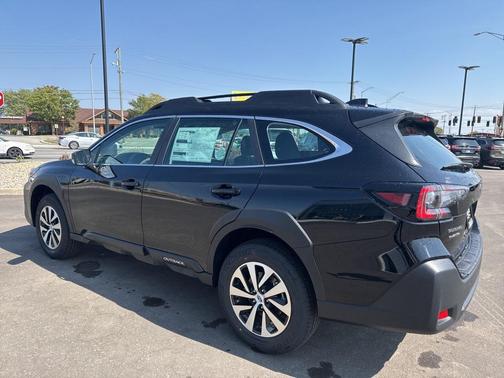 2025 Subaru Outback Base