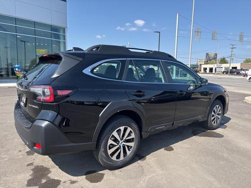 2025 Subaru Outback Base